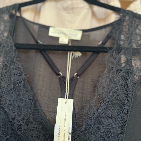 Lovestitch Odette Lace Top Size L in Black - Picture 3 of 3